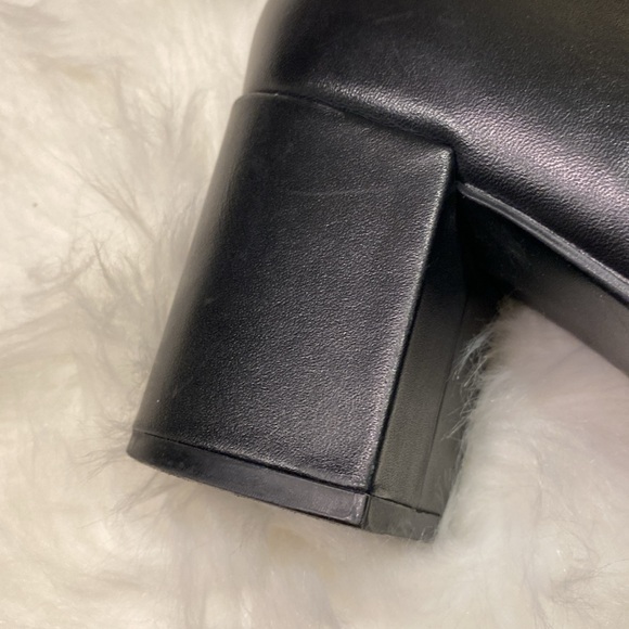 Blondo Tasel Waterproof Black Leather Block Heel Ankle Booties Boots, Size 10 - Picture 10 of 15